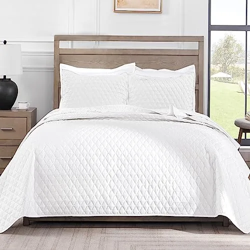 The Best White Quilt for a Serene Bedroom